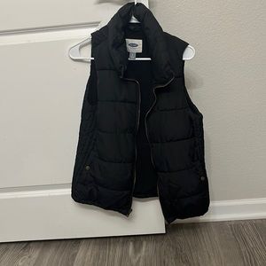 Black puffy vest